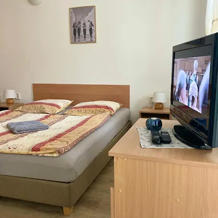Karo, Apartment Oscadnica